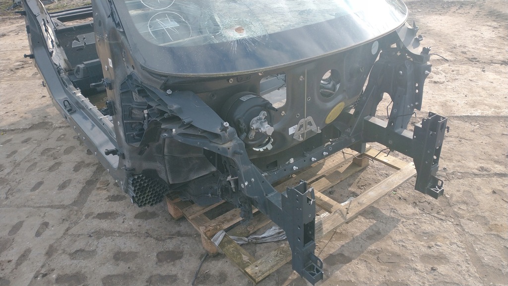 фото №3, Bmw i3 l01 кузов чверть дах задня