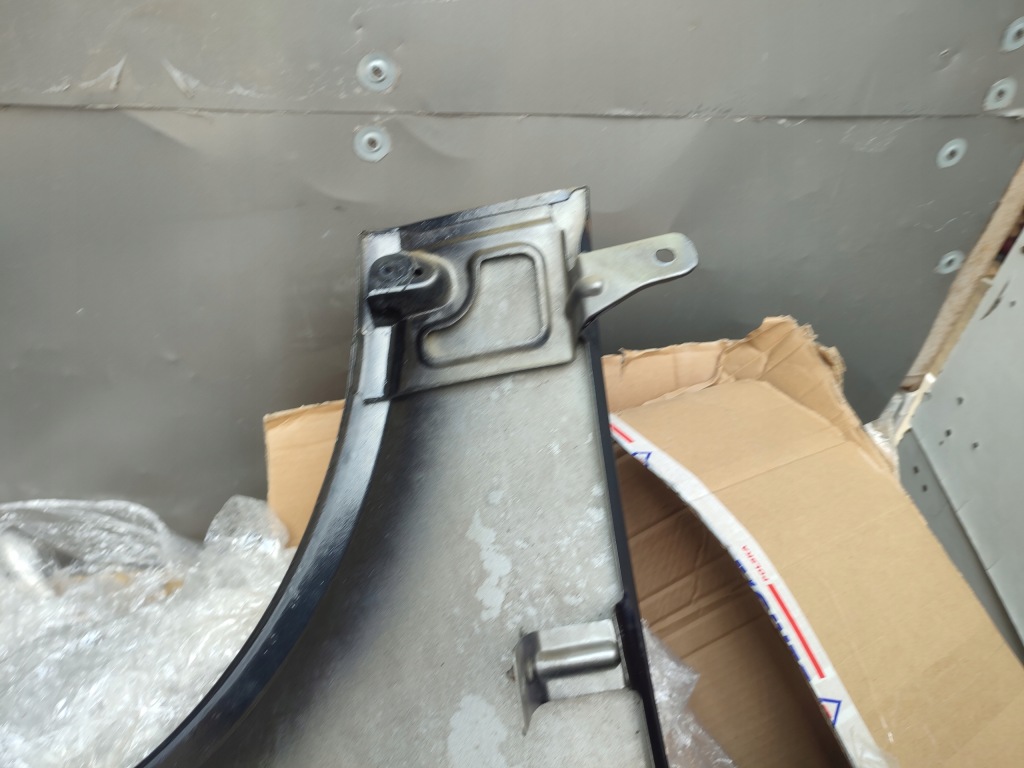 Крила лівий перед передній alfa romeo model 159 09.05-12.12r 876 оригінал Ціна