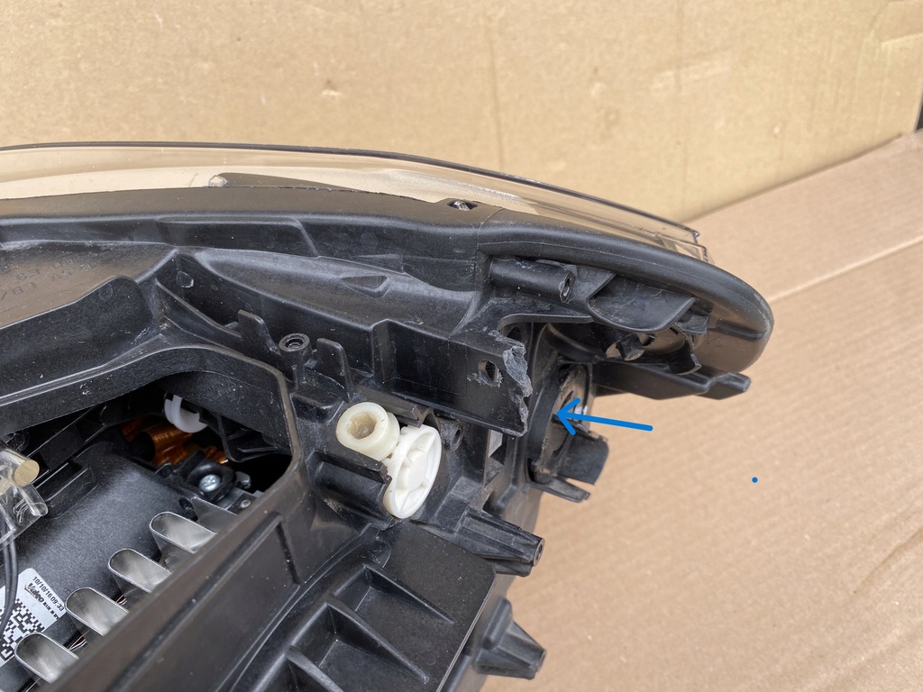 фото №10, Bmw x1 f48 full led лампа перед права