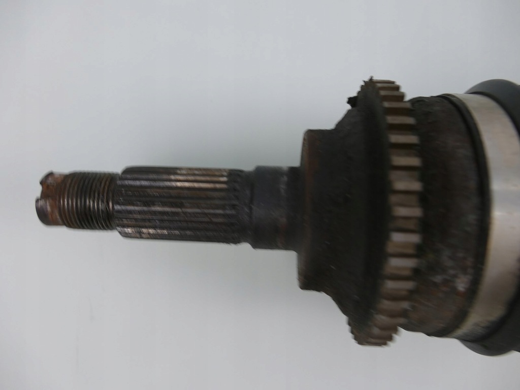 фото №6, Mazda premacy lift 2.0 d приводной вал правая правый перед