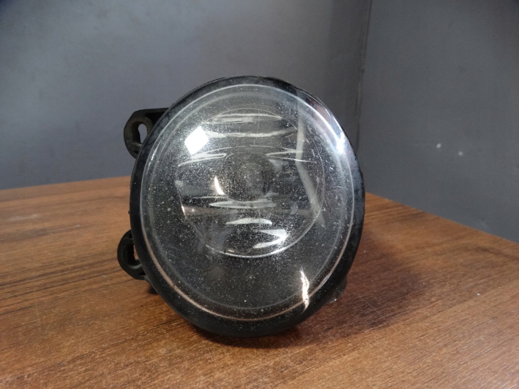 фото №1, Протитуманна фара правий bmw e53 1