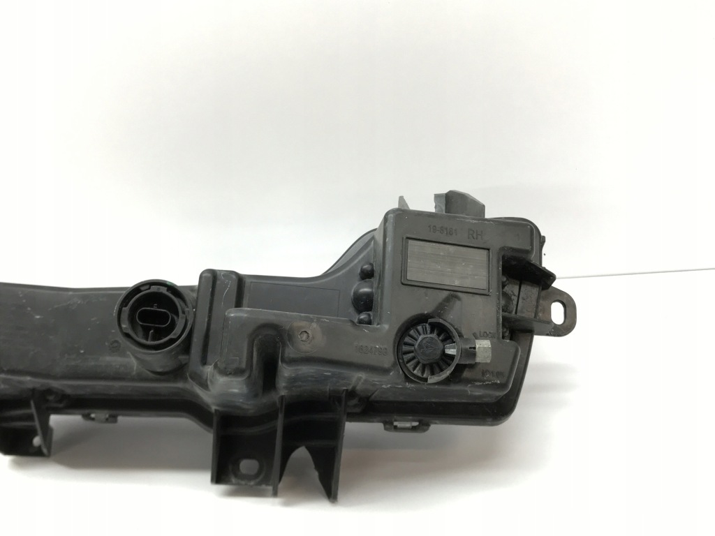 Tesla 3 y протитуманна фара правий led drl 1624798-00-a Ціна