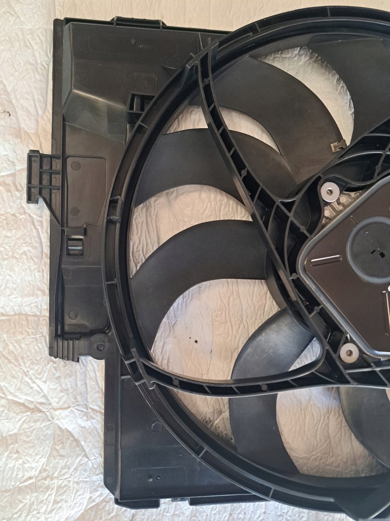 Bmw f20 f30 вентилятор радиатора 8616315 d1543 в Украине