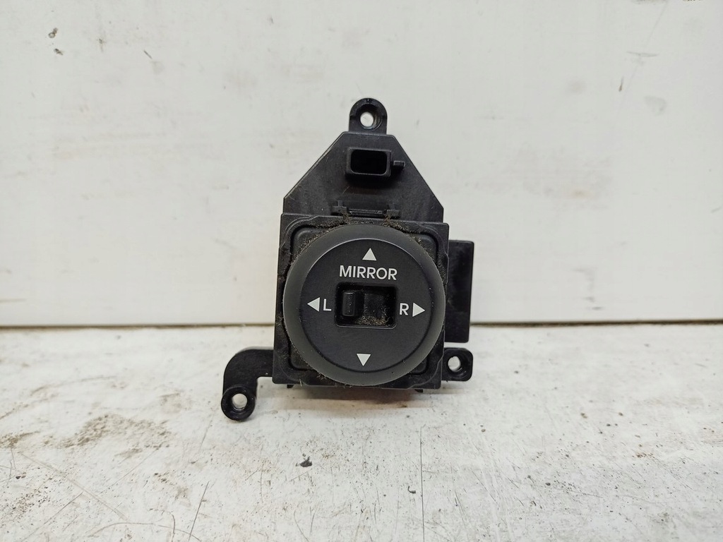 фото №1, Hyundai i30 панель регулювання дзеркал 2007-