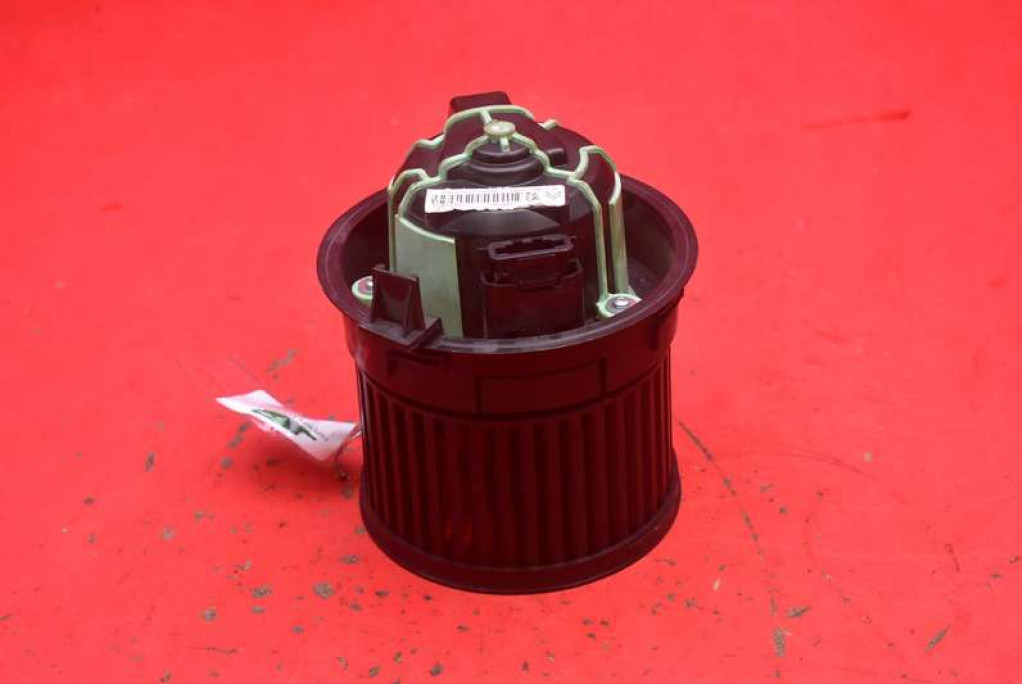 фото №6, Воздуходувка вентилятор обдув eu t1011131b citroen c4 2 ii b7 10-17