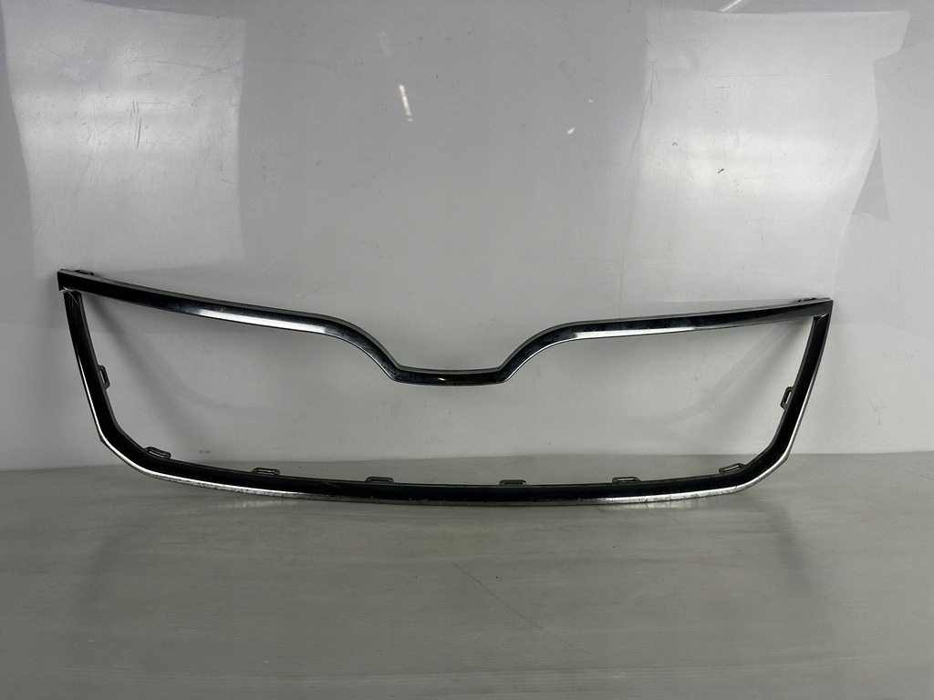 фото №1, Skoda rapid хром решётка радиатора перед 2012-2017