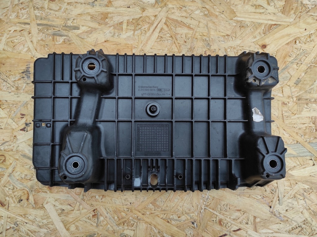 фото №1, Основание аккумулятор mercedes e klasa w213