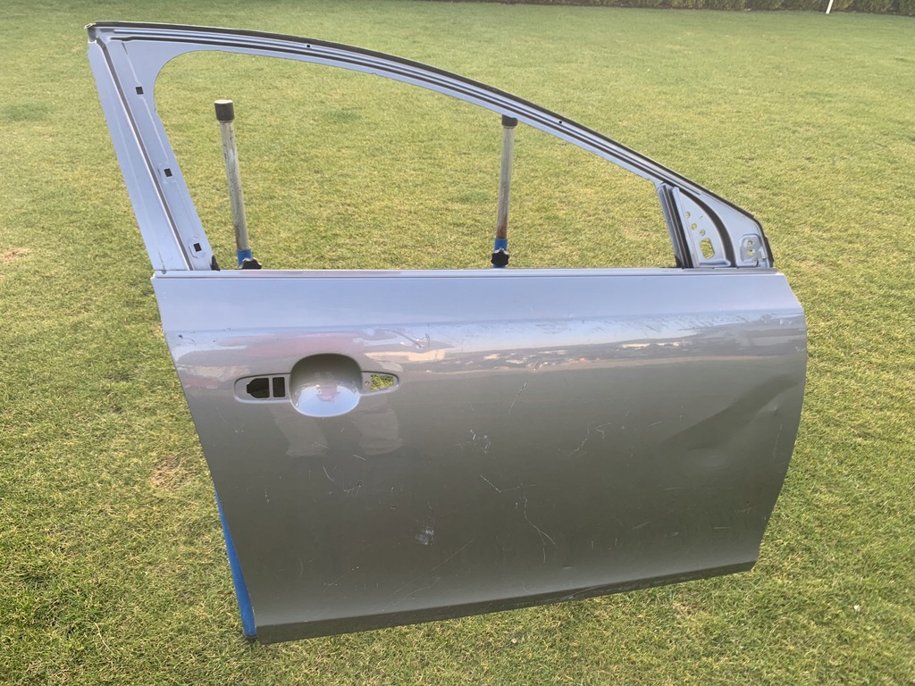 фото №1, Volvo v40 ii 12- дверь правый перед правое