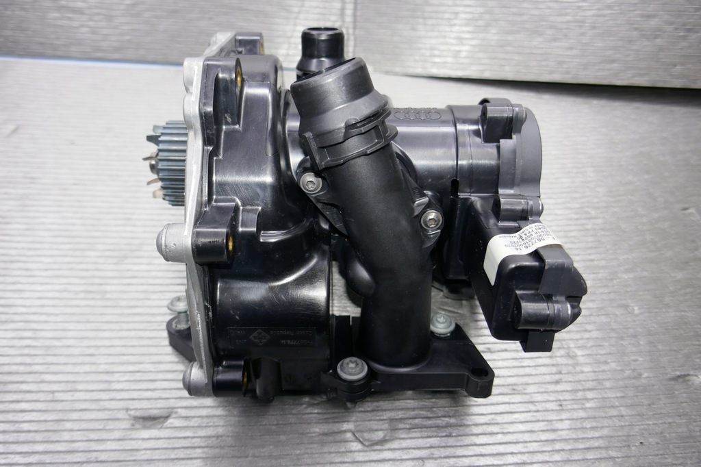 фото №10, Корпус термостата 06l121111l tfsi насос wody