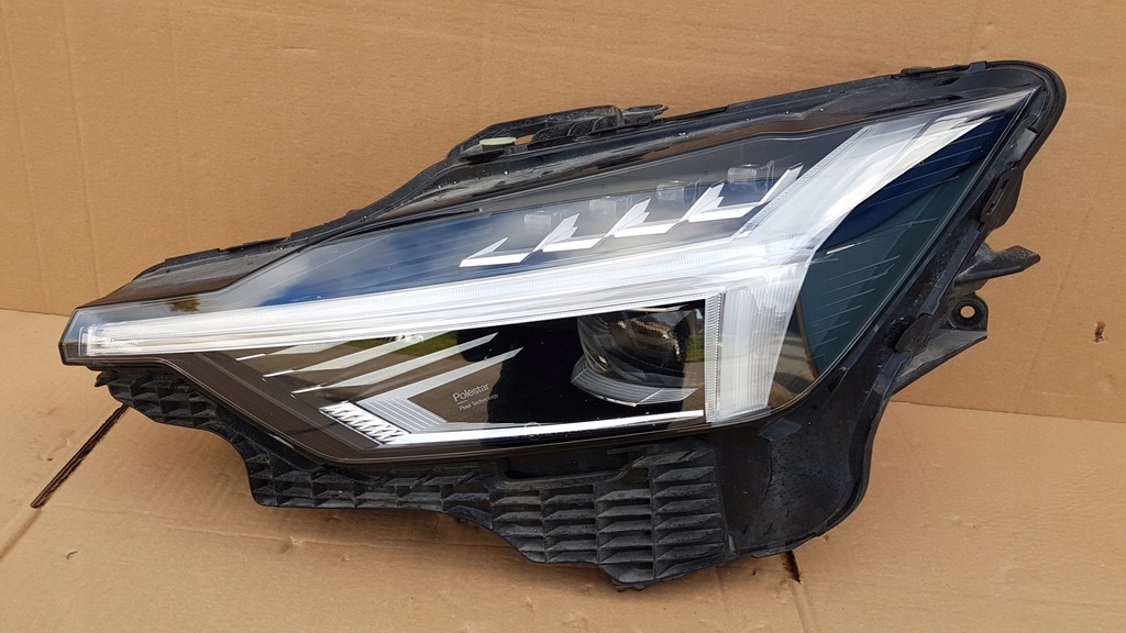 фото №5, Лампа перед ліва polestar ii 2 full led p31698070