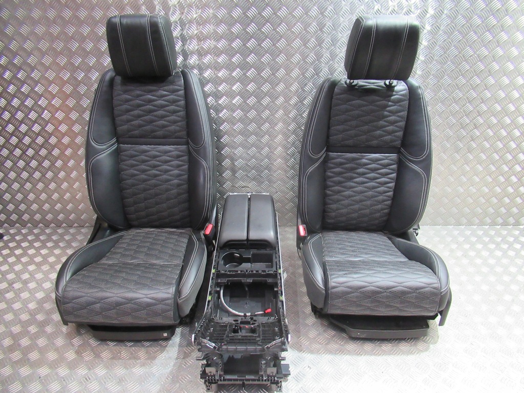 фото №1, Land rover range velar кожа сиденья заднее сиденье обшивки салон полный