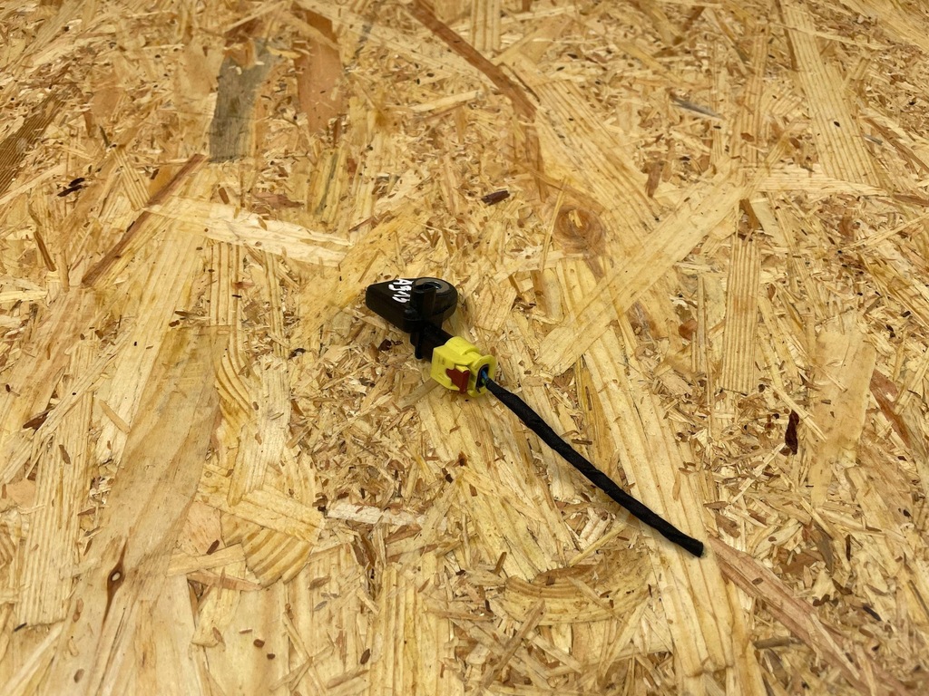 фото №7, Датчик удара ударный штекер vw skoda seat audi 3q0959651a