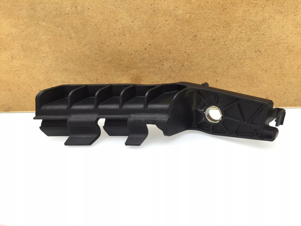 фото №1, Peugeot 508 i lift направляющая кронштейн жабо левая