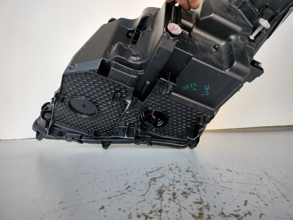 Купити Лампа права фара lexus rx 15-19 full led