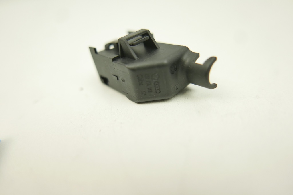 фото №11, Vw audi seat skoda колодка штекер 8e0972112a