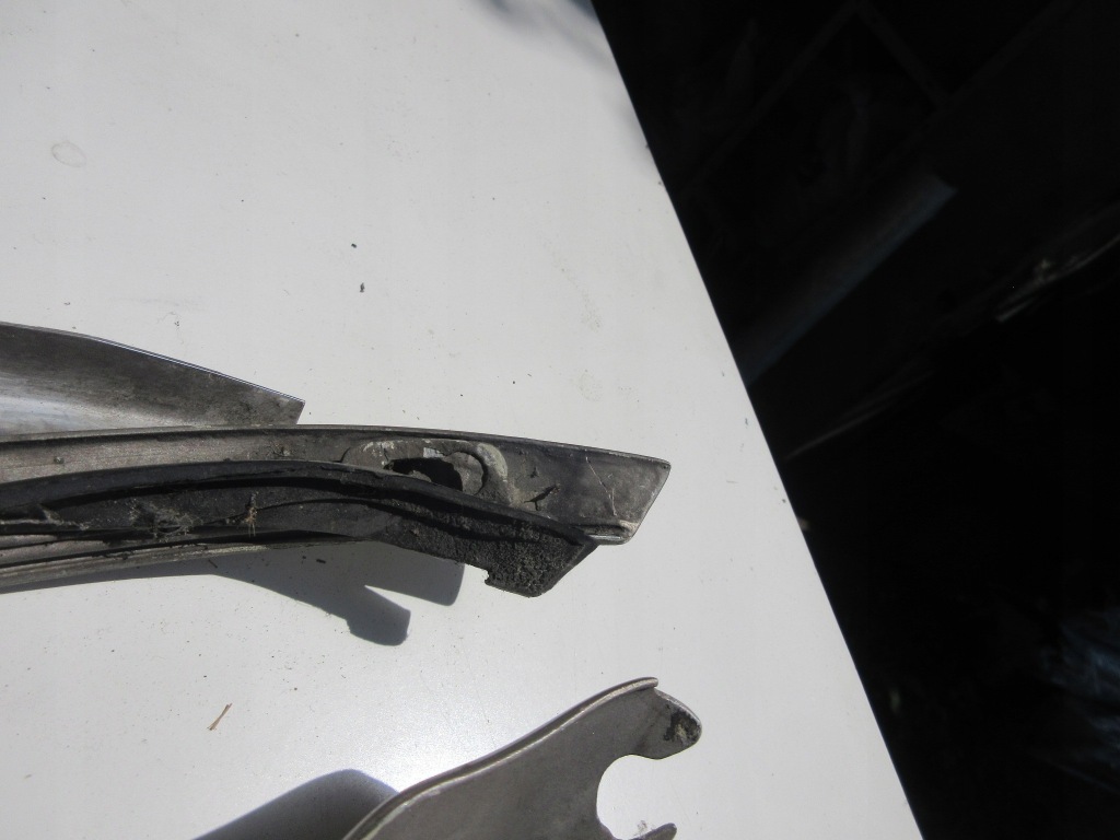 Накладки передней стекло 4шт. комплект . mercedes se w126 с Разборки