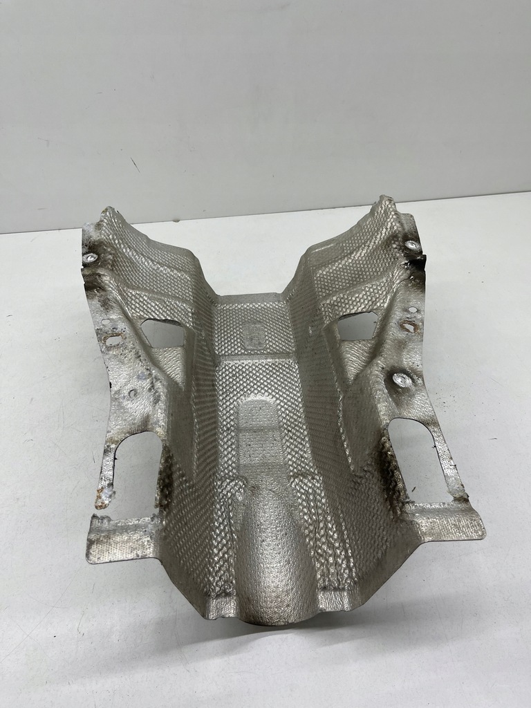 фото №8, Audi a7 a6 c7 защита тепловая туннель среднего коробки