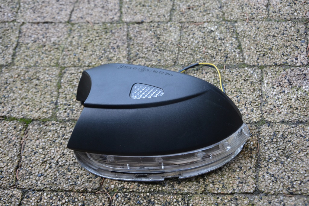 фото №1, Корпус дзеркало правого нижня vw passat cc