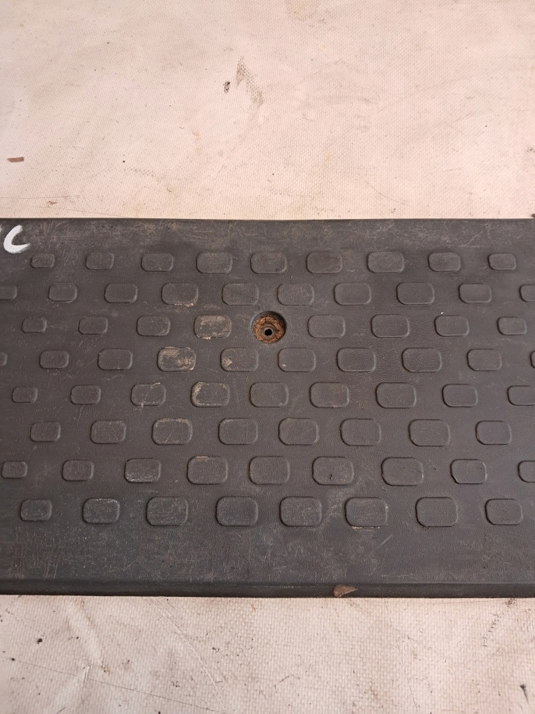 фото №3, Поріг підніжка двері renault trafic iii 8200943146 23r