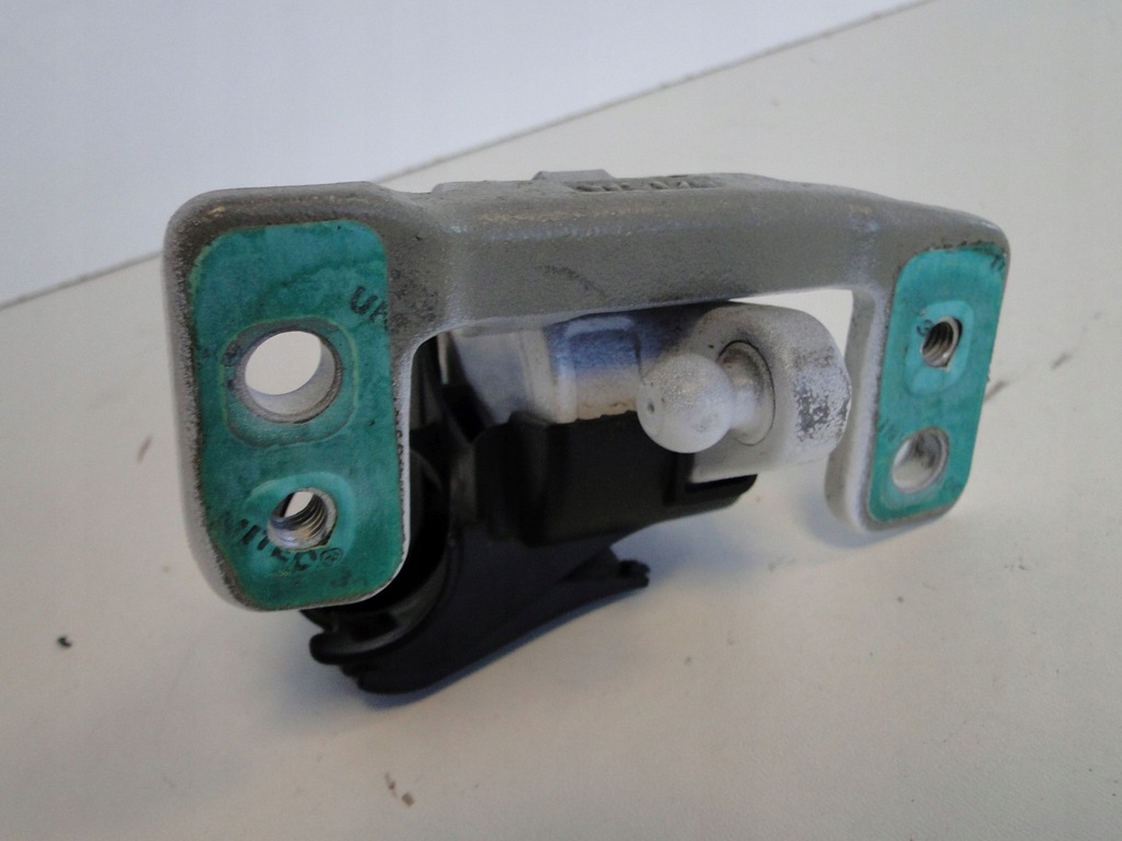 фото №8, Mercedes c 205 kombi петля петли крышки задний