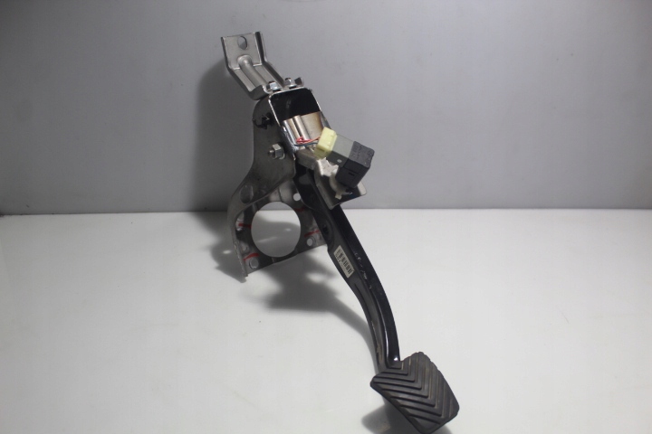 фото №1, Педаль газу hyundai i30 ii 1.6crdi