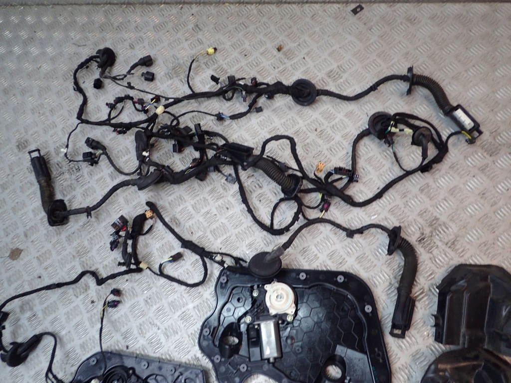 фото №4, Audi a8 s8 4h lift доводчики доводчик soft close