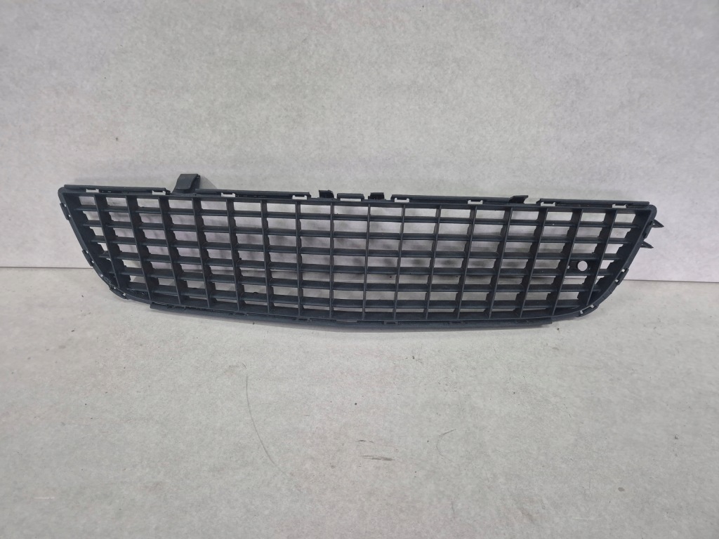 Купить Решётка бампера перед opel vectra c lift 13182906