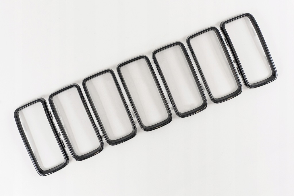 фото №8, Jeep renegade i bu 18-22 po faceliftingu чорні вкладиші решітка 6vm90sz0aa