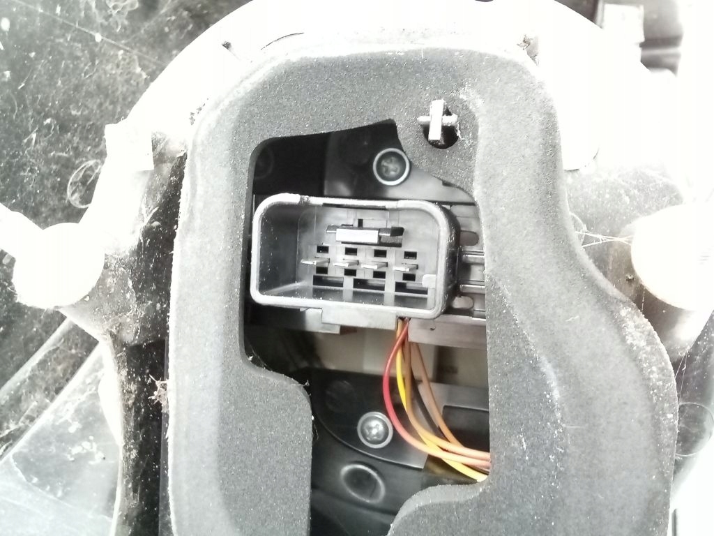 фото №9, Vw golf v 5 + plus лампа правая задняя задняя 89070058