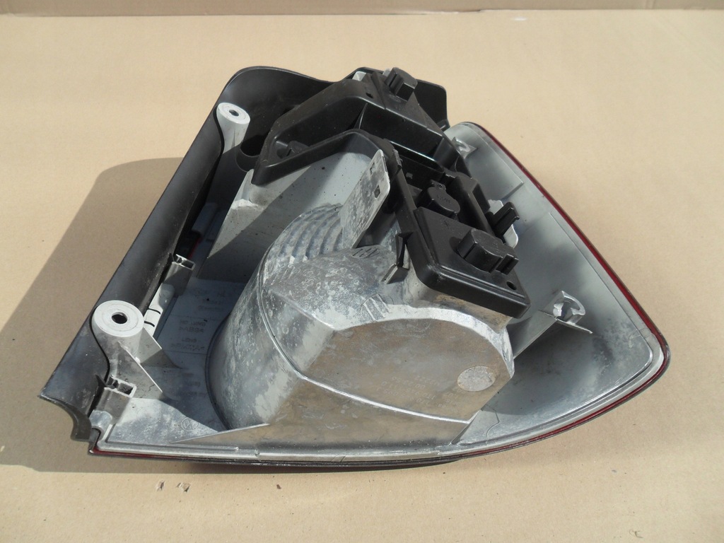 фото №11, Vw touran lift лампа левый задняя 1t0945257d