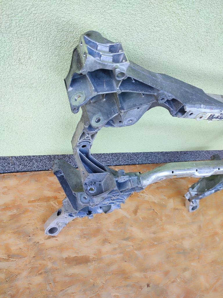 фото №13, Підрамник підрамник bmw 5 g30 g31 7 g11 g12 8 g14 g15 перед поперечина 4x4