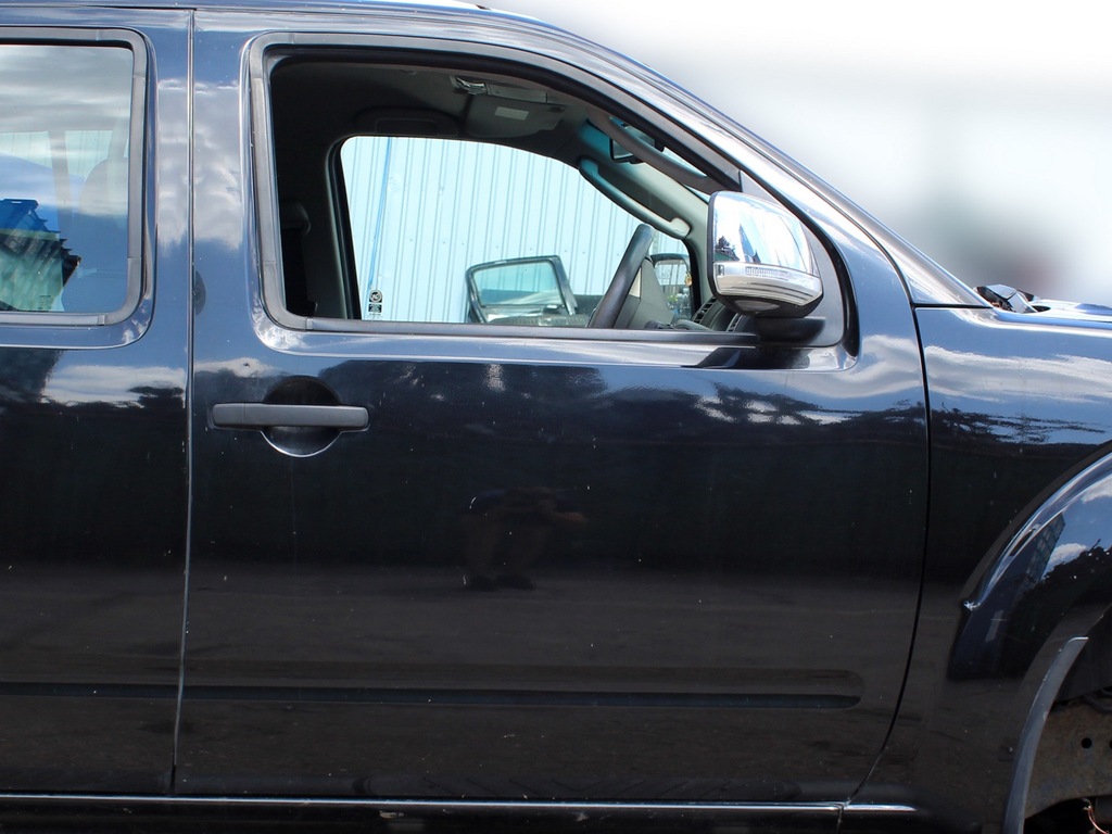 фото №1, Дверь правый перед nissan navara d40 05-10r