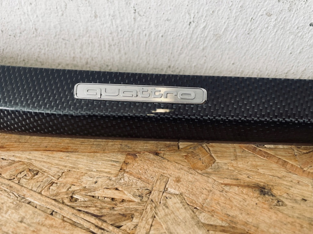 Накладки карбон карбон audi q5 80a в Украине