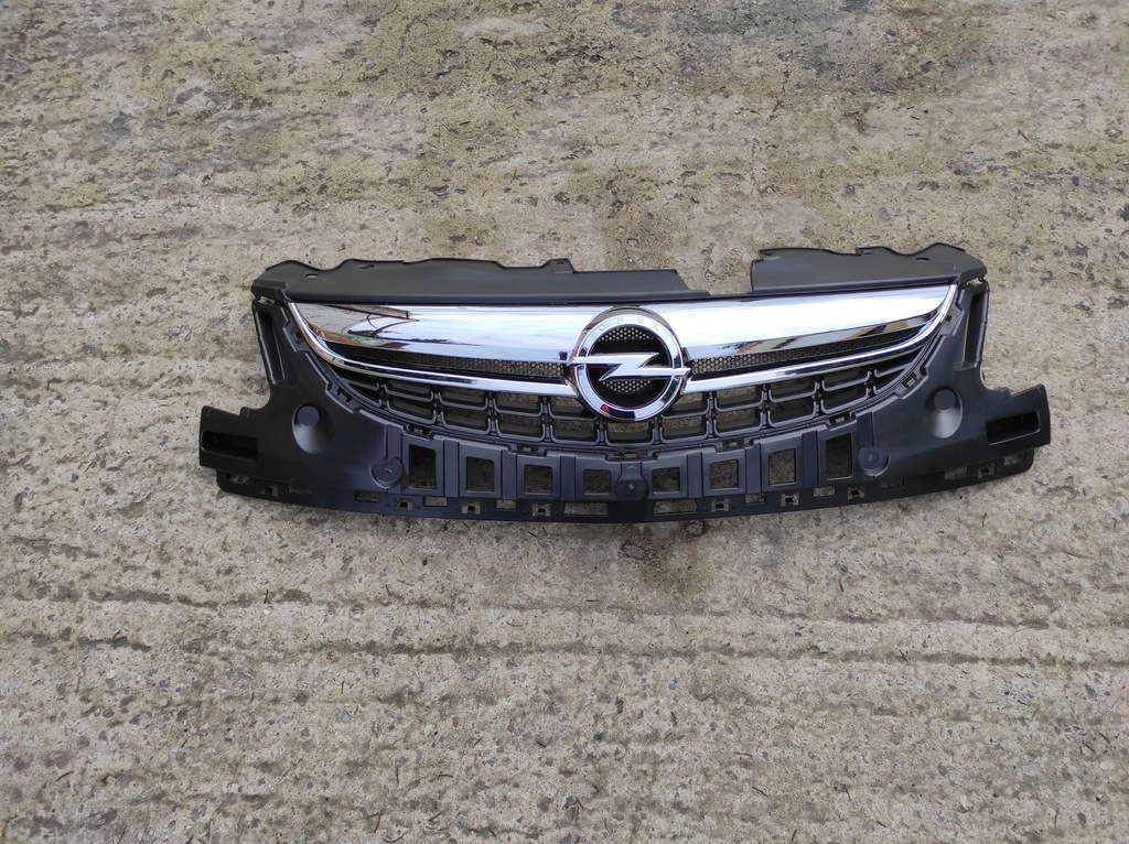 фото №1, Решётка радиатора решётка радиатора opel corsa d 2011-2014 lift
