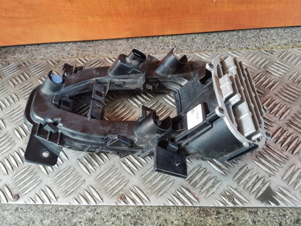 фото №2, Противотуманная фара лампа led drl левый vw t-roc оригинальный номер 2ga941055