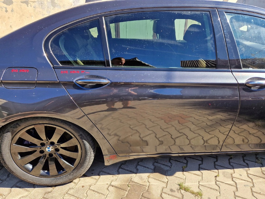 фото №1, Дверь правое задние bmw f02 a90/7