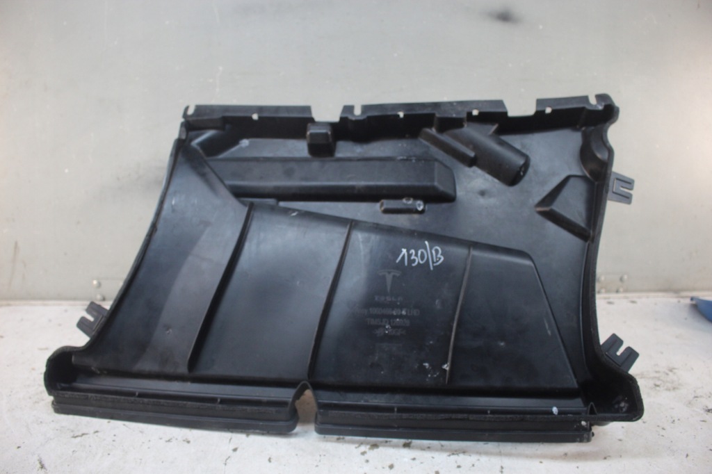 Купить Воздуховод воздуха tesla model s 1060466-00-b