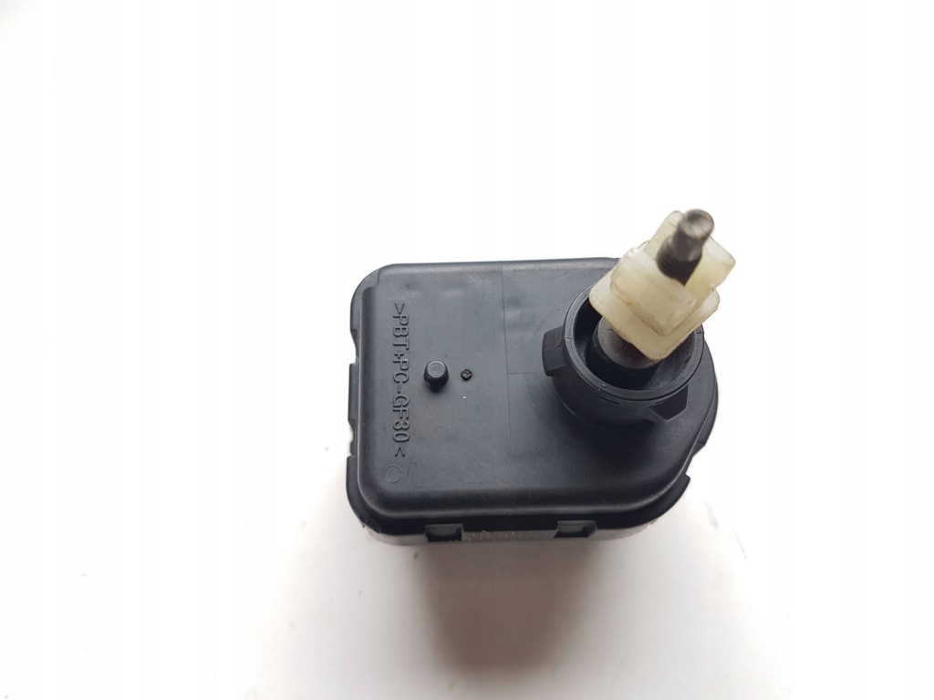 фото №6, 1998 toyota land cruiser j100 моторчик регулировки лампа 3722132045