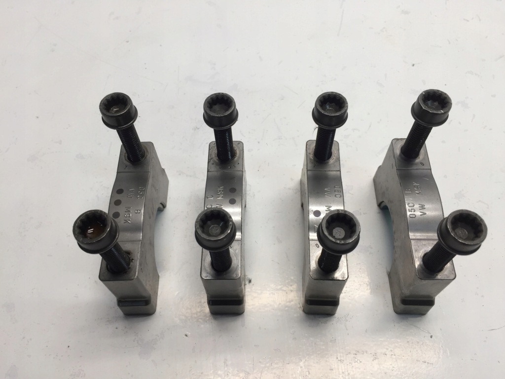 фото №1, Audi a1 82a 1.0 tsi 2021 подножка опора вала 05c