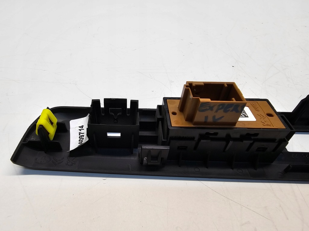 фото №6, Рамка панель переключателей expert jumpy proace iv 16- #2947