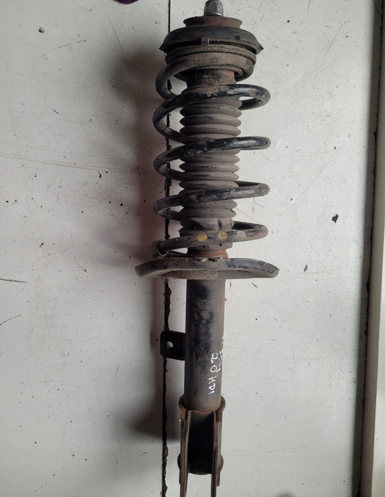 фото №1, Citroen ds4 2.0 hdi амортизатор правый перед