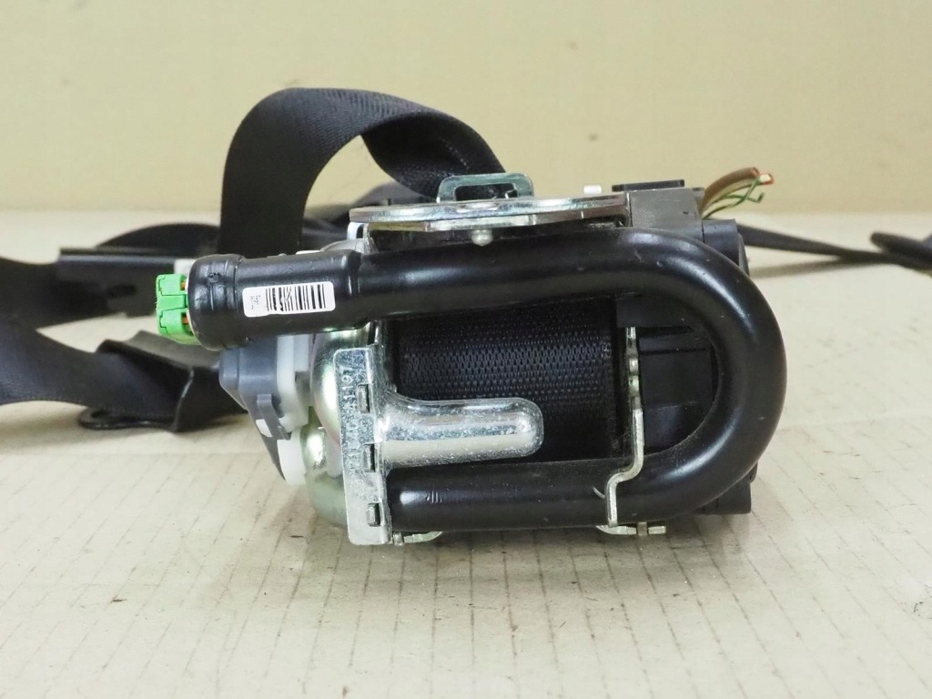 фото №7, Pas безопасности правый перед mercedes w204 a2048602686