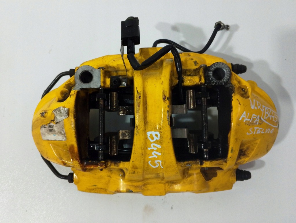 Купить Alfa romeo stelvio суппорт перед передний правая  00505534560 b445 swap