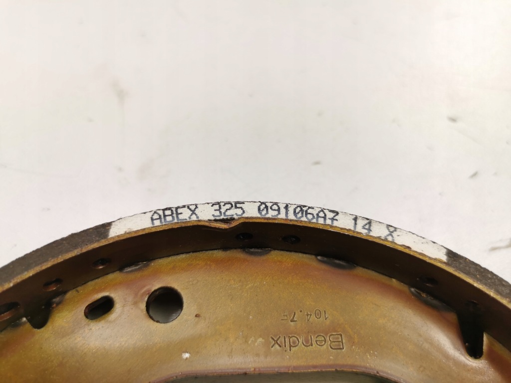 Набор, тормозные колодки тормозные задний  peugeot 309 i оригинальный номер 4241.1z Доставка