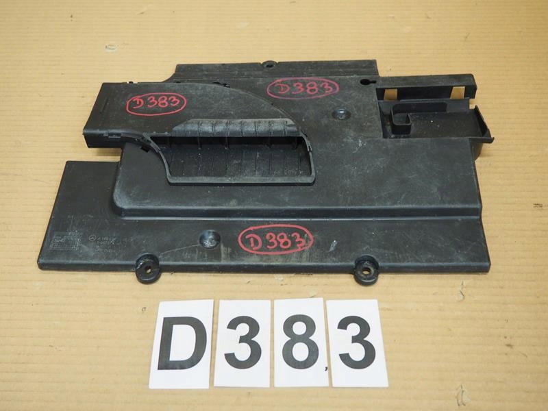 фото №1, Накладка накладка подвеска правая mercedes w169