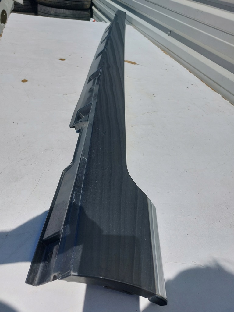 фото №2, Молдинг порог левая 3g0 vw passat b8