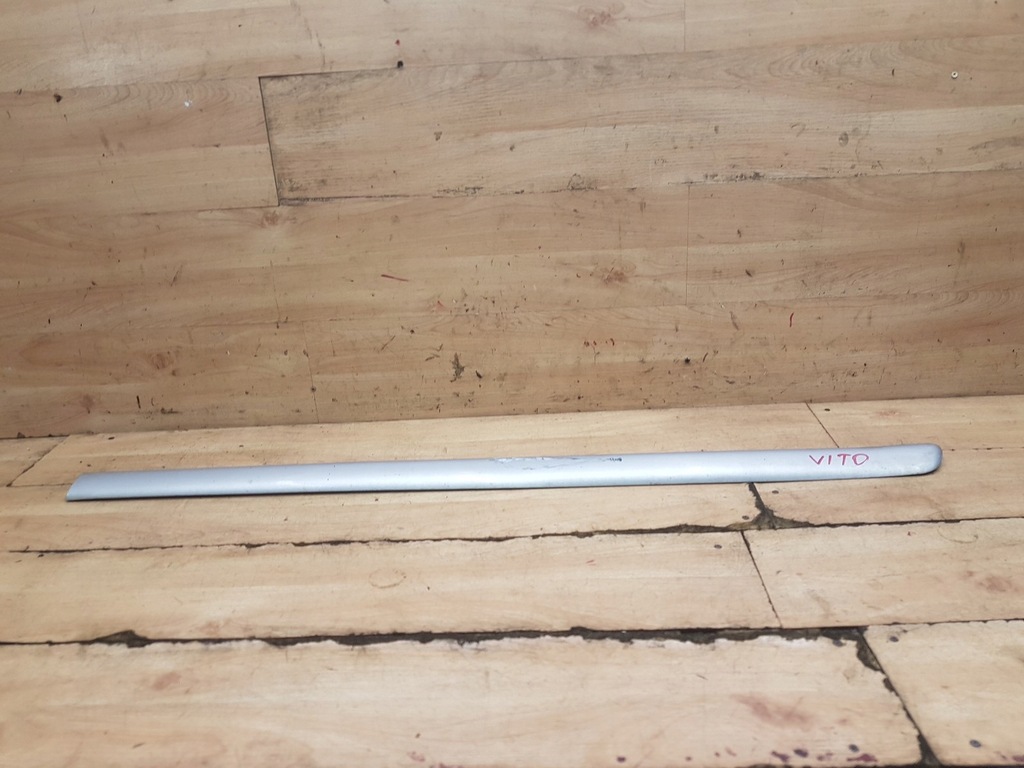 фото №1, Молдинг дверь задняя левая mercedes w638 vito