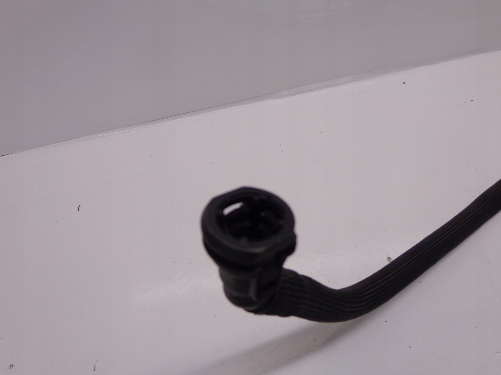 Bmw g20 g21 2.0 b шланг трубка вентиляции топлива 8663978 Недорого