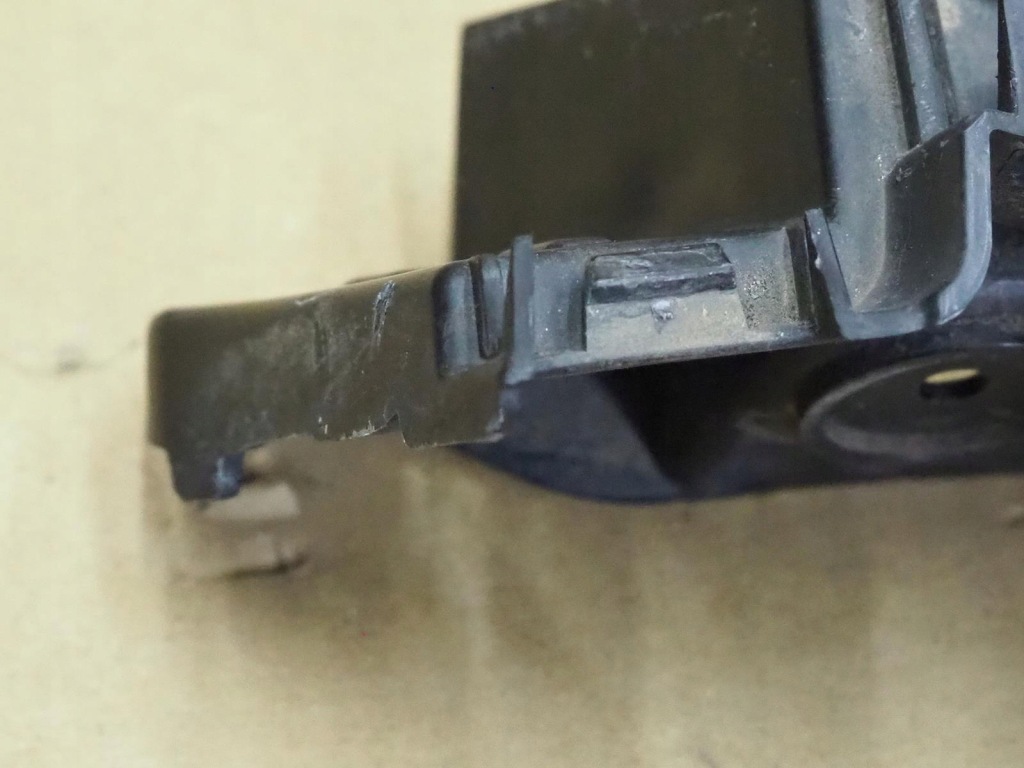 Напрямна бампера лівий задня audi a1 ii 82a 82a807377 в Україні