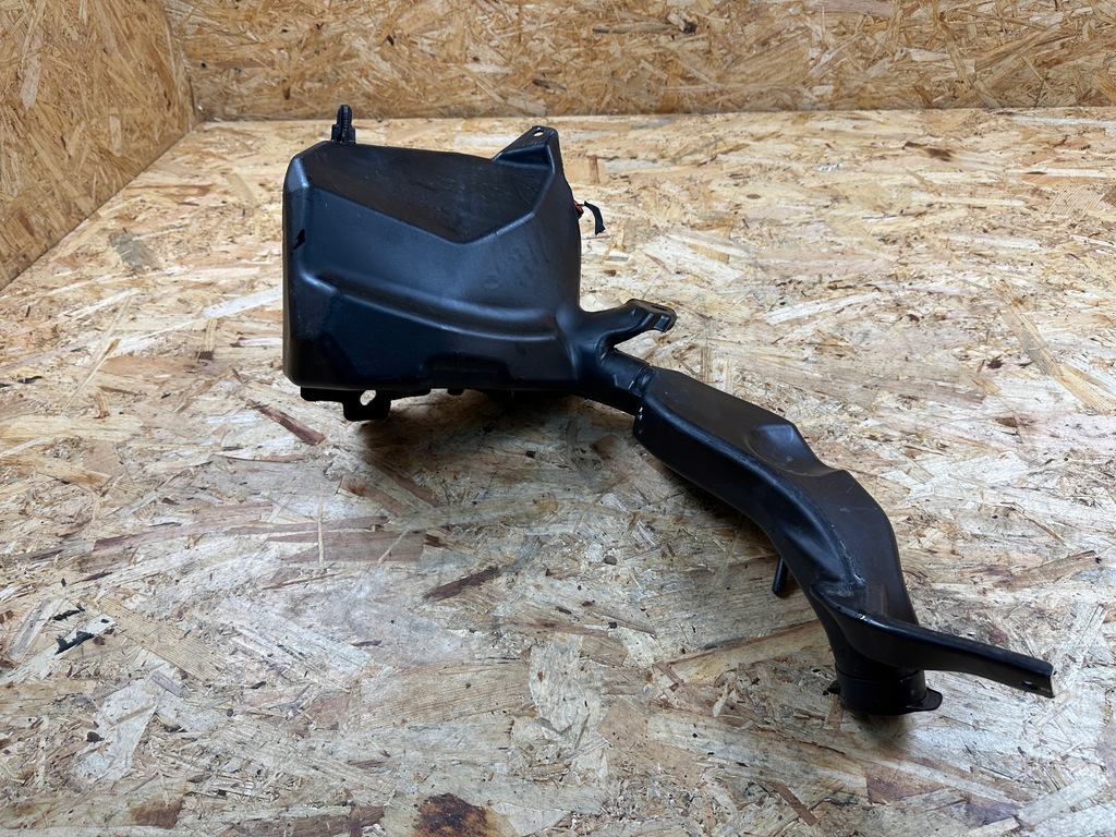 фото №9, Бак омывателя помпа tesla model y 1607948-00-b 2020-